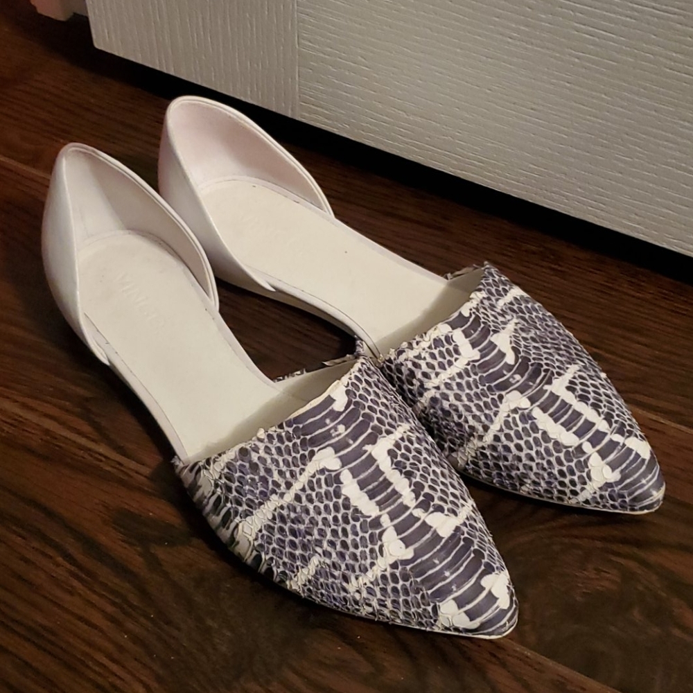 Vince. Snakeskin Flats